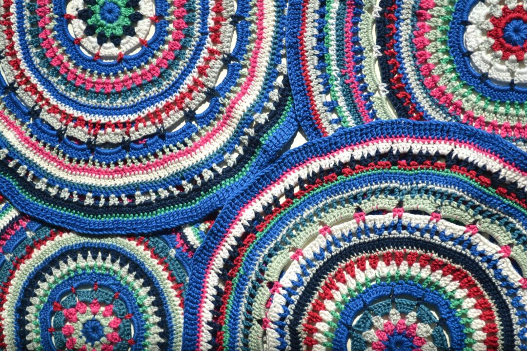 Mandala placemat free crochet pattern