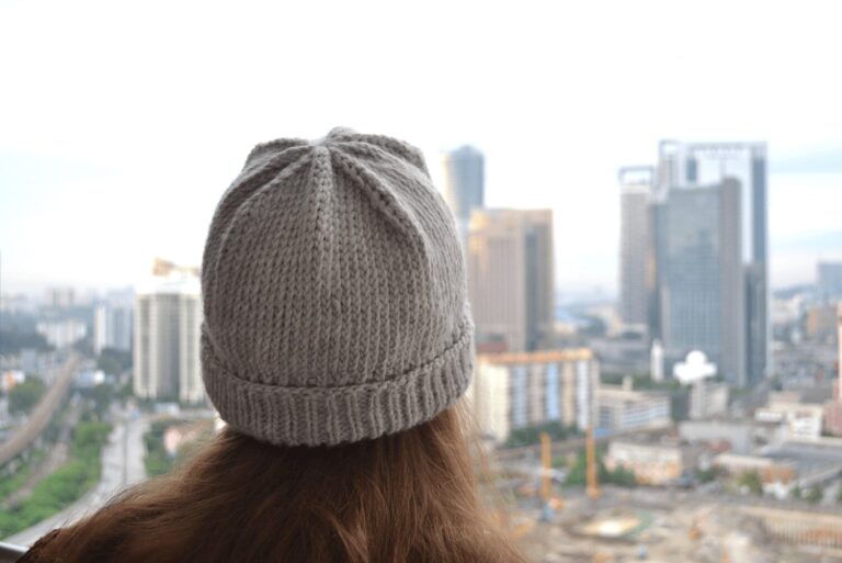 Simple hat free knitting pattern
