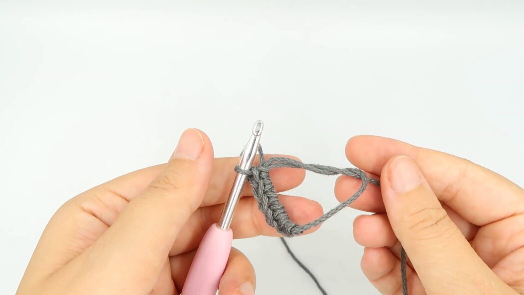 how to crochet a magic ring step 11