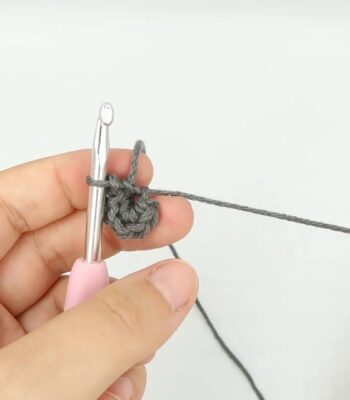how to crochet a magic ring step 12