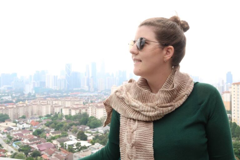 Braided bridge cable scarf free knitting pattern