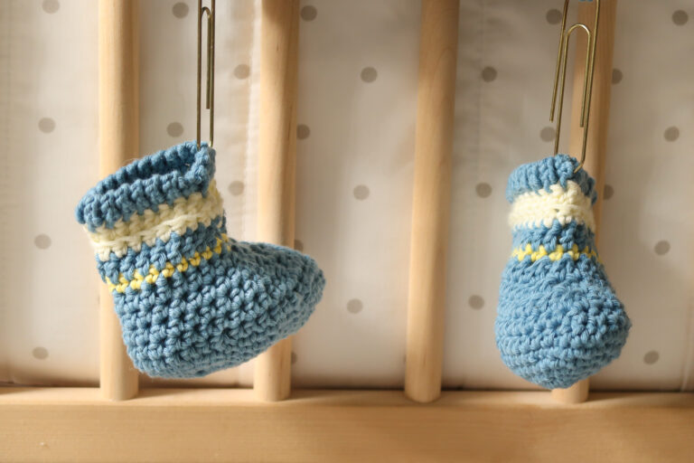 Boutchou Crochet Baby Booties Pattern