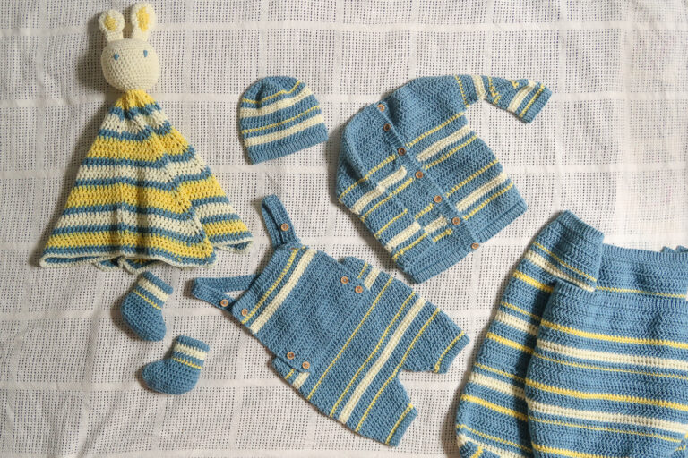 Baby crochet pattern set