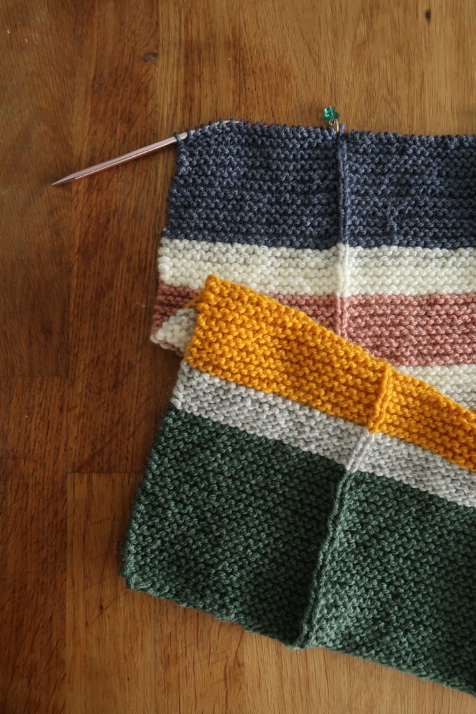 free poncho knitting pattern in progress