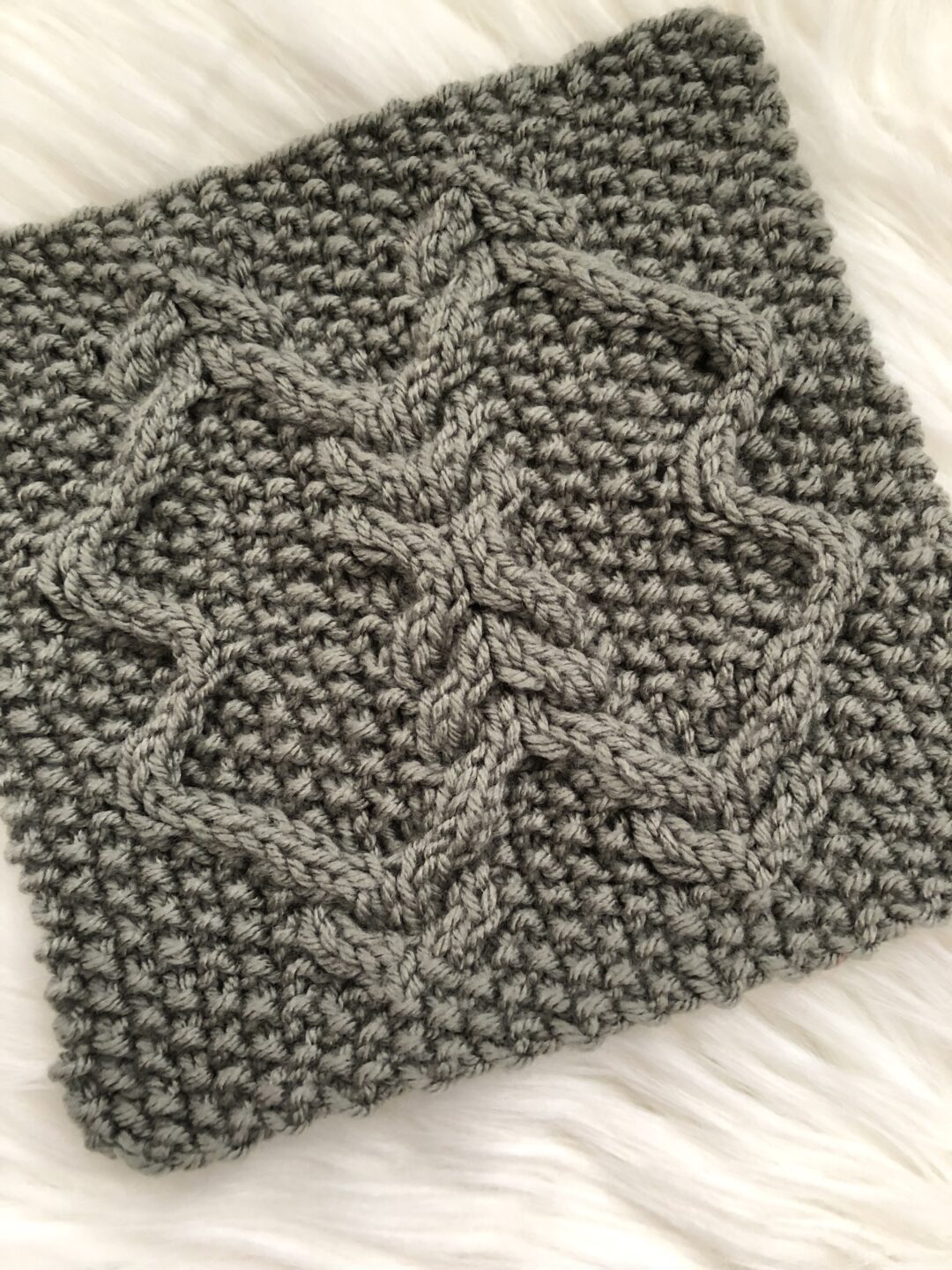 swallowtail knit square pattern