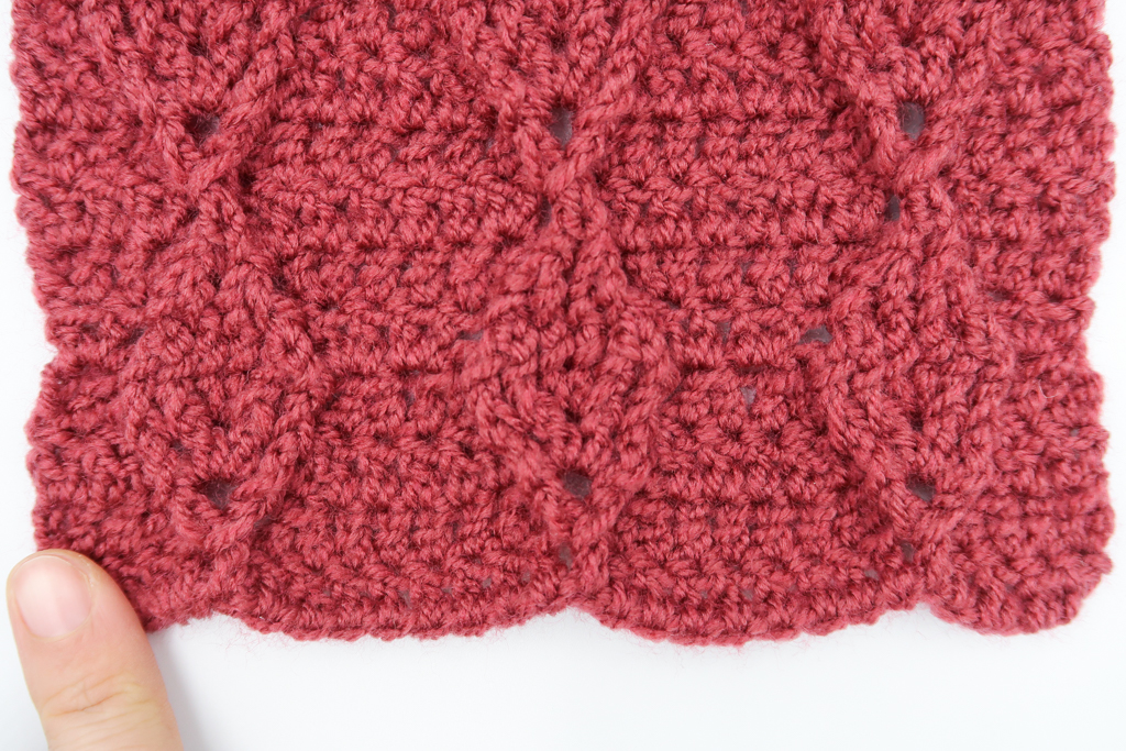 one repeat of the diamond ribbon textured crochet stitch pattern