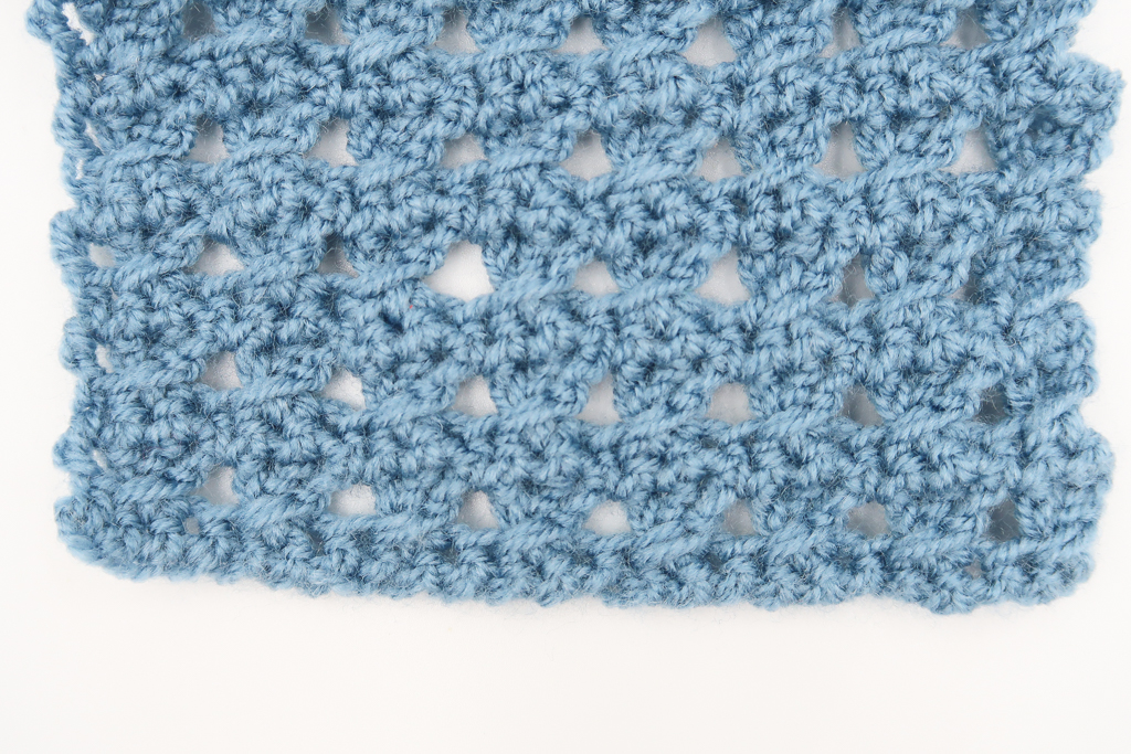 completed texture of the criss cross crochet open stitch