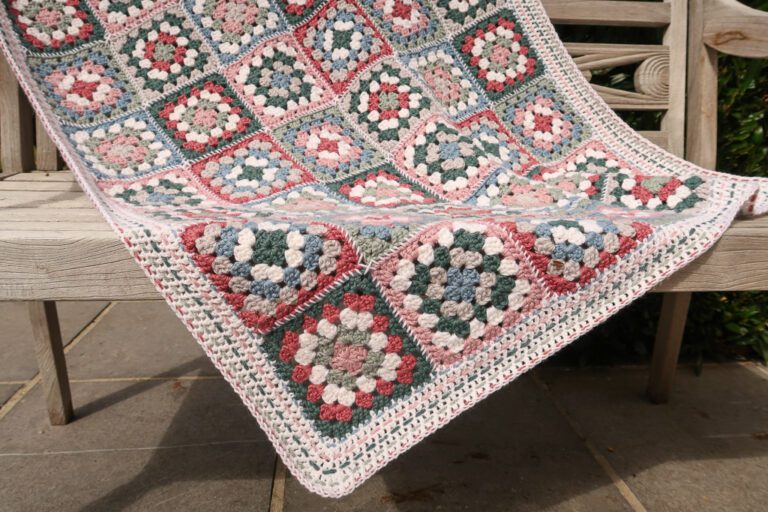 free baby granny square crochet blanket pattern