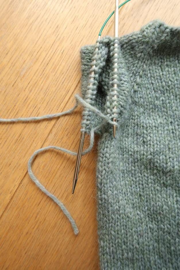 How to pick up stitches for sleeves