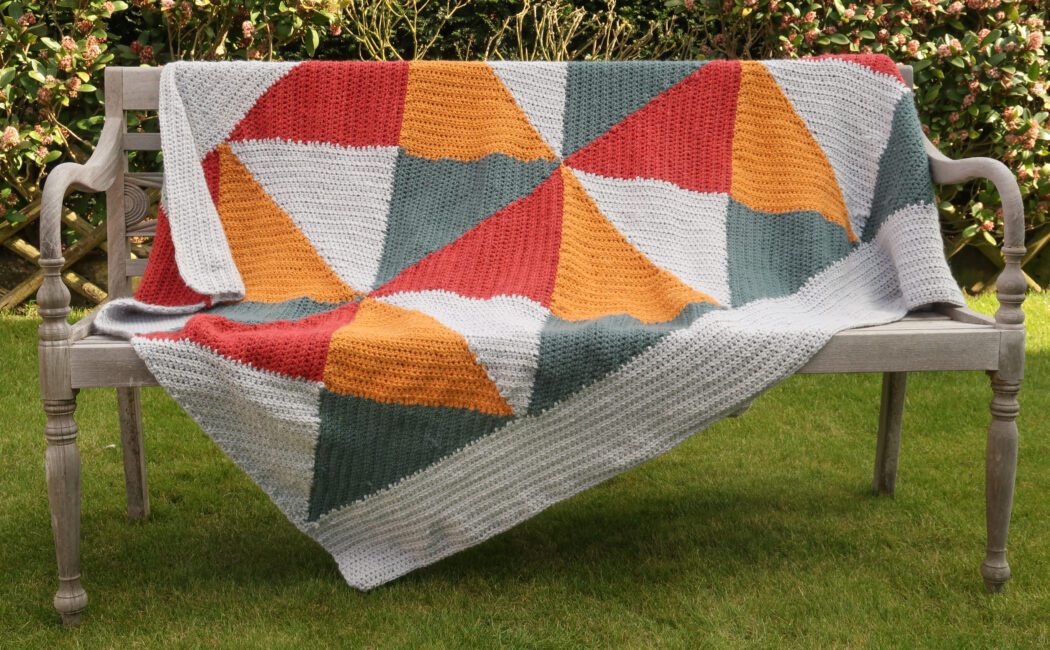 Chunky Crochet Blanket Pattern FREE - Kaleidoscope Blanket