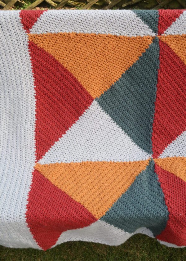 Chunky Crochet Blanket Pattern FREE - Kaleidoscope Blanket