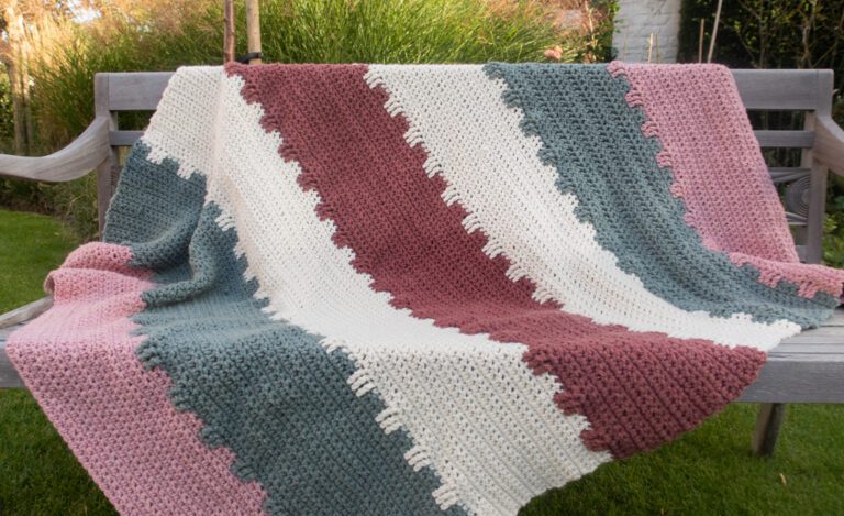 Puzzle Simple Crochet Blanket