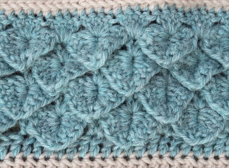 Plume Scales crochet stitch tutorial free blanket pattern