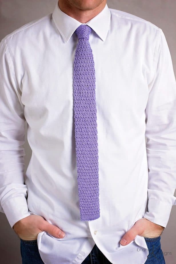 Find the subtle texture free tie knitting pattern here >>