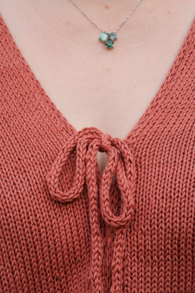 I cord v-neck summer top