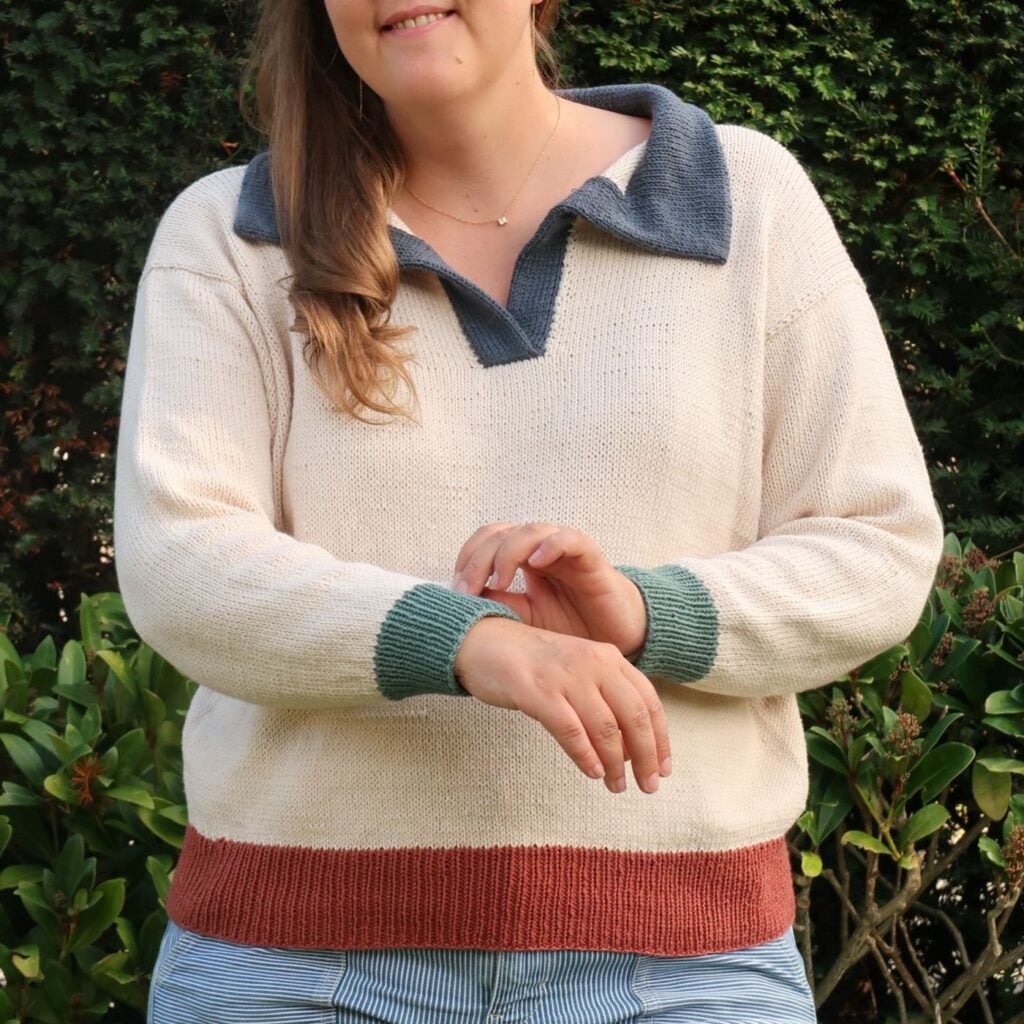 Contrast ribbed cuff and tapered sleeve on the Harbour Polo Sweater